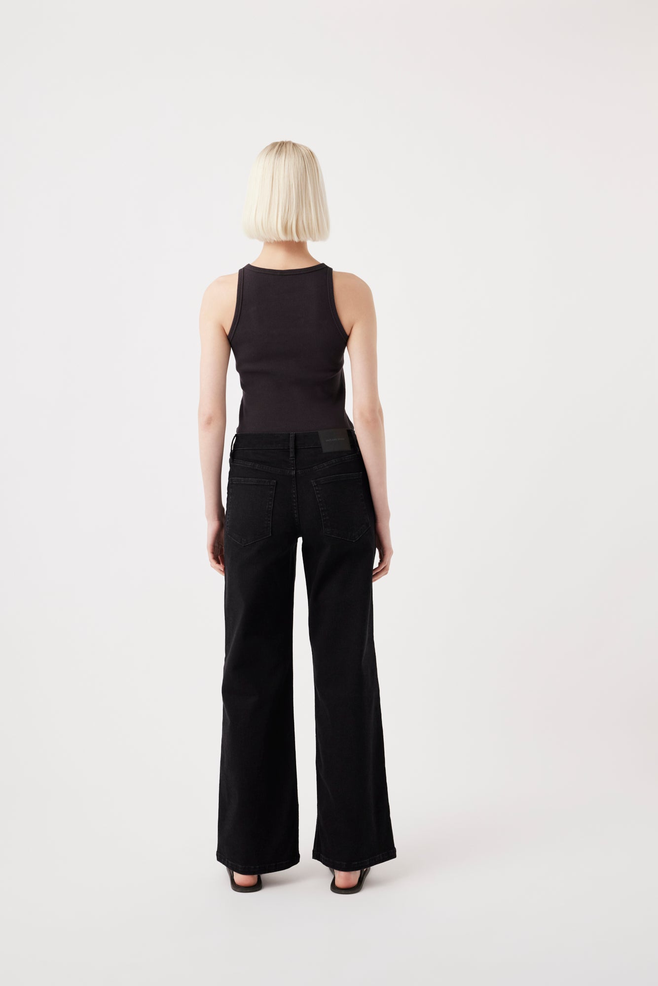 Mia Mid Wide Leg Jean Black