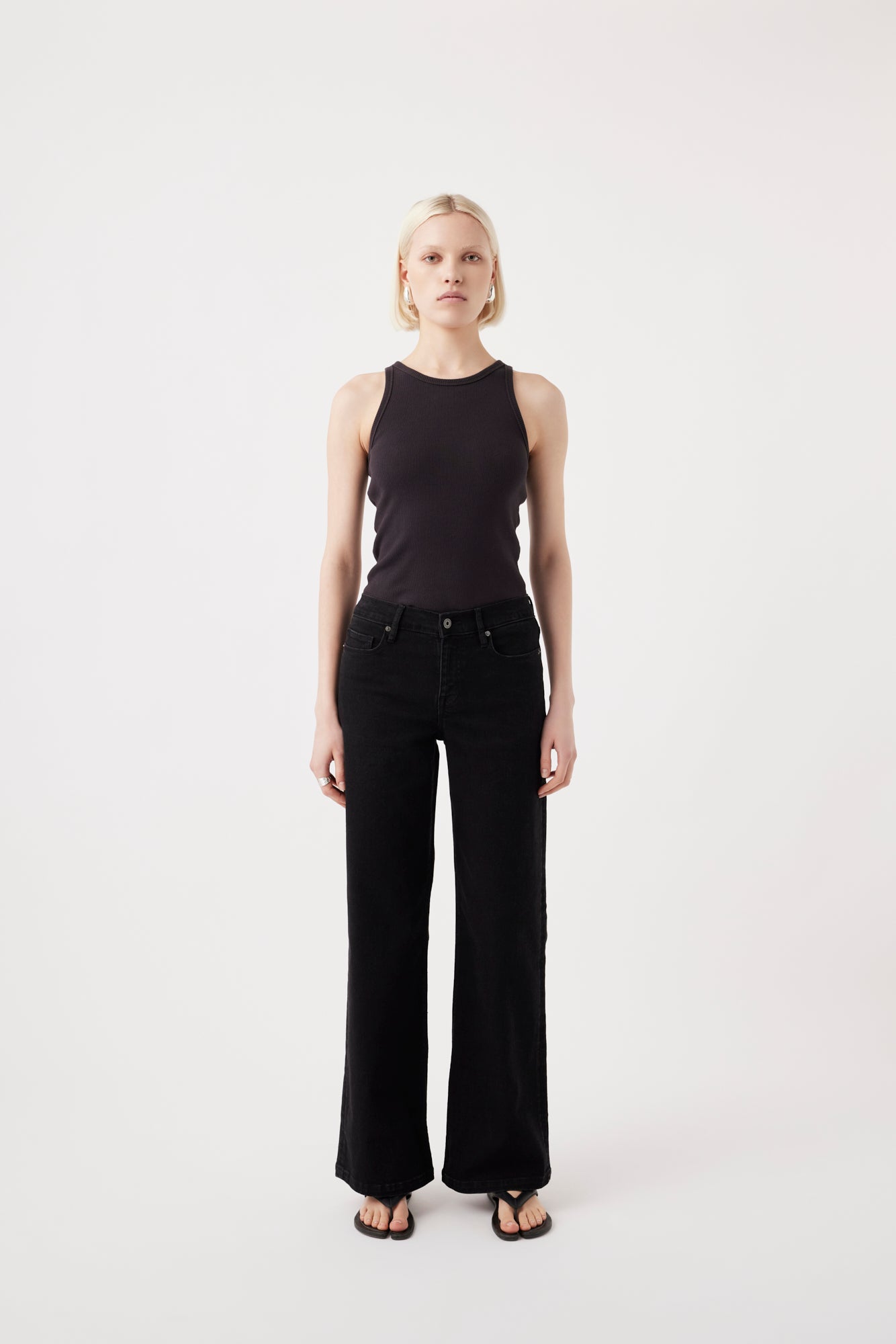 Mia Mid Wide Leg Jean Black