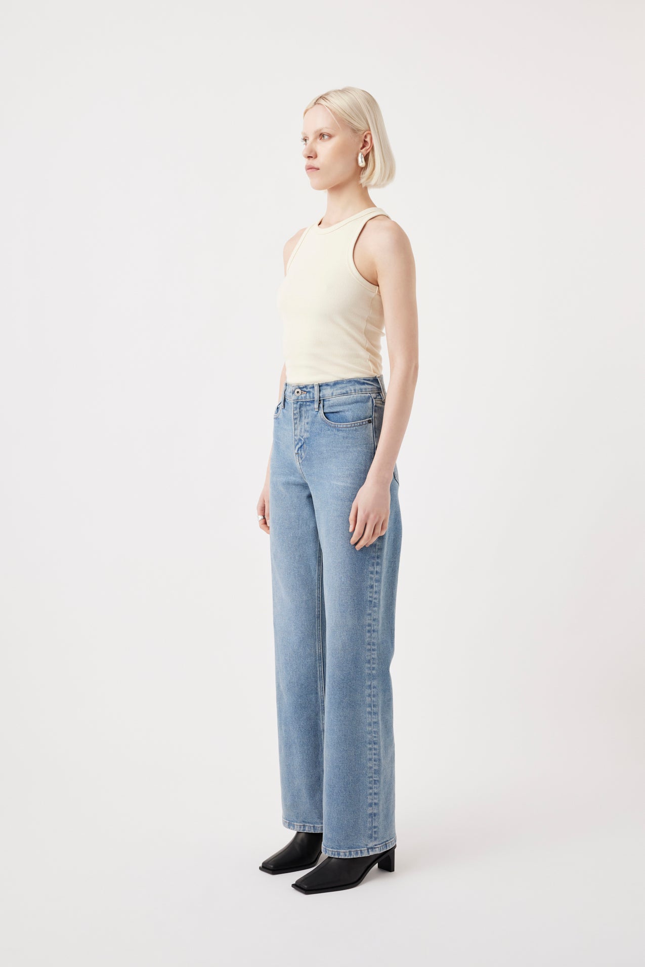 Farrah High Flare Jean Unity